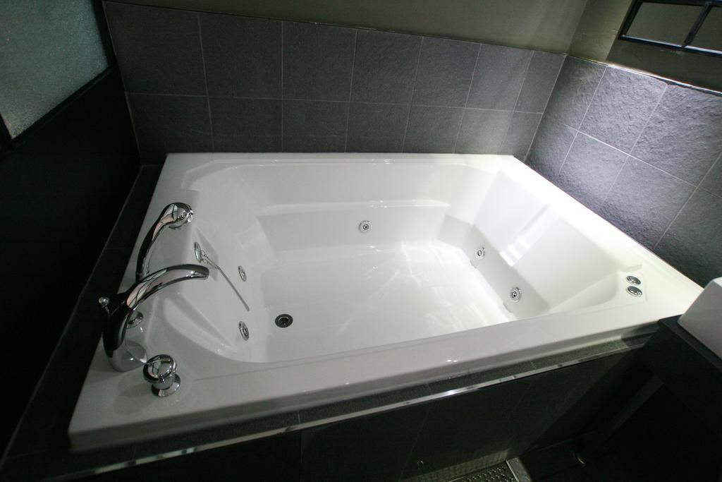 Vvalt Hotel Szöul Szoba fotó