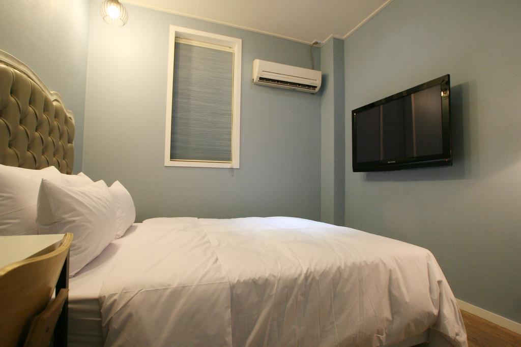 Vvalt Hotel Szöul Szoba fotó